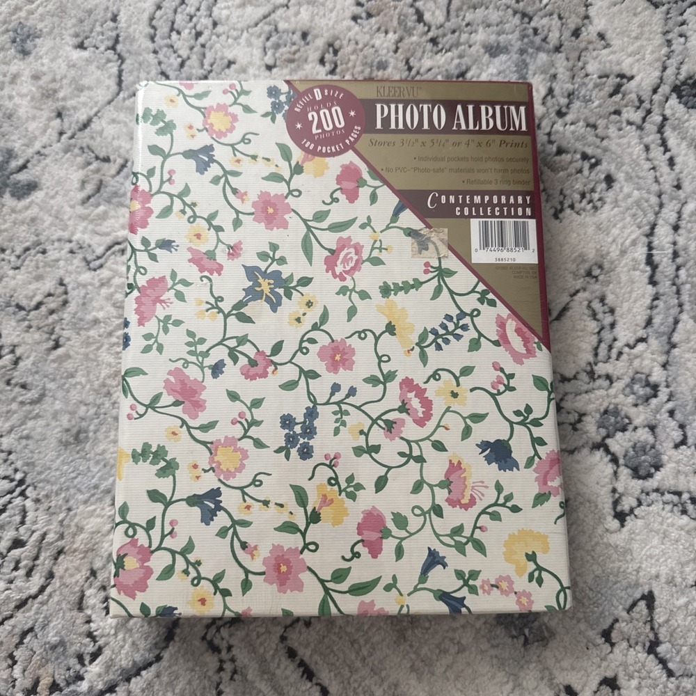 Vtg Photo Album 3 Ring Binder Holds 200 Pictures Floral NEW